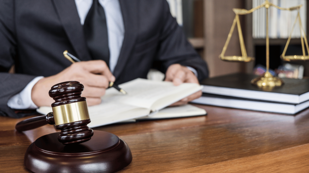 Solicitor vs Barrister: What’s the Difference | McPartland & Sons Solicitors